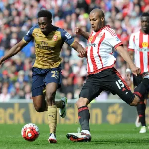 Welbeck vs Kaboul: A Premier League Showdown at Sunderland (2015-16)