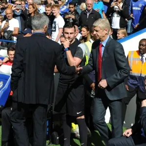 Wenger vs. Mourinho: A Premier League Showdown (2015-16) - Arsenal's Clash with Chelsea Wenger vs. Mourinho: A Premier League Showdown (2015-16) - Arsenal's Clash with Chelsea