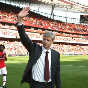 Wenger's Triumph: Arsenal's Exhilarating 4-1 Victory Over Stoke City in the Premier League