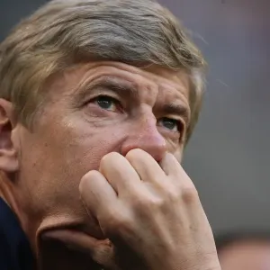 Wenger's Victory: Arsenal's 1-0 Triumph Over Ajax in Amsterdam (2007) Wenger's Victory: Arsenal's 1-0 Triumph Over Ajax in Amsterdam (2007)