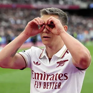West Ham United v Arsenal - Premier League West Ham United v Arsenal - Premier League