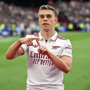 West Ham United v Arsenal - Premier League West Ham United v Arsenal - Premier League
