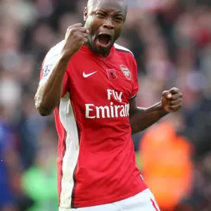 William Gallas (Arsenal) celebrates at the full time whistle William Gallas (Arsenal) celebrates at the full time whistle
