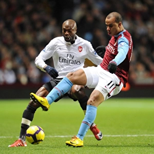 William Gallas (Arsenal) Gabriel Agbonlahor (Villa). Aston Villa 0: 0 Arsenal