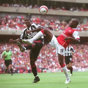 William Gallas (Arsenal) Mikele Liegertwood (Sheff Utd) William Gallas (Arsenal) Mikele Liegertwood (Sheff Utd)