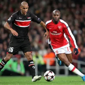 William Gallas (Arsenal) Simon Poulsen (AZ) William Gallas (Arsenal) Simon Poulsen (AZ)
