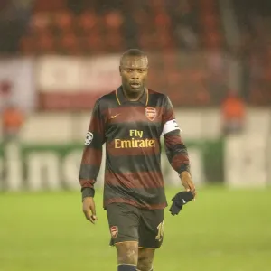William Gallas: Arsenal's Unyielding Wall in the 0:0 Stalemate Against Slavia Prague, UEFA Champions League, Group H, 2007