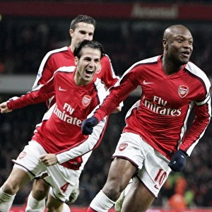 William Gallas celebrates scoring Arsenals 2nd goal