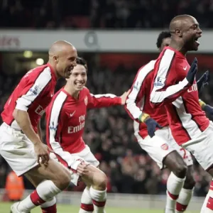 William Gallas celebrates scoring Arsenals 2nd goal William Gallas celebrates scoring Arsenals 2nd goal