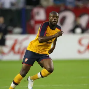 William Gallas Leads Arsenal to 2-0 Victory over FC Twente in Champions League Qualifier William Gallas Leads Arsenal to 2-0 Victory over FC Twente in Champions League Qualifier
