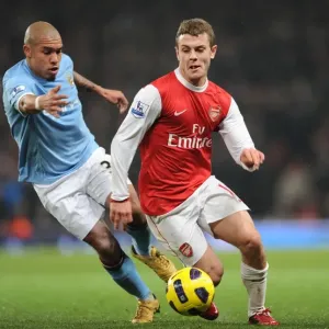 Wilshere vs. De Jong: A Battle of Midfield Titans at Emirates Stadium (Arsenal 0:0 Manchester City, Barclays Premier League, 2011)