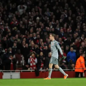 Wojciech szczesny (Arsenal) leaves the pitch having been sent off. Arsenal 0: 2 Bayern Munich Wojciech szczesny (Arsenal) leaves the pitch having been sent off. Arsenal 0: 2 Bayern Munich