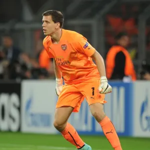 Wojciech Szczesny: Arsenal's Fortress in Dortmund's Den (Borussia Dortmund vs Arsenal, UEFA Champions League 2014-15)