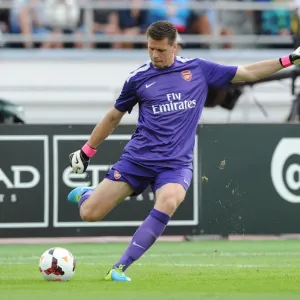 Wojciech Szczesny: Arsenal's Goalkeeper in Action Against Manchester City (2013-14 Pre-Season) Wojciech Szczesny: Arsenal's Goalkeeper in Action Against Manchester City (2013-14 Pre-Season)