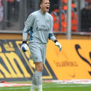Wojciech Szczesny: Arsenal's Star Goalkeeper Shines in Cologne Friendly