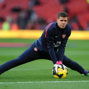 Wojciech Szczesny: Pre-Match Conversation at Old Trafford (Manchester United vs Arsenal, 2013-14) Wojciech Szczesny: Pre-Match Conversation at Old Trafford (Manchester United vs Arsenal, 2013-14)