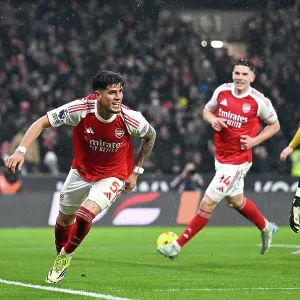 Wolverhampton Wanderers v Arsenal - Premier League