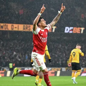 Wolverhampton Wanderers v Arsenal - Premier League
