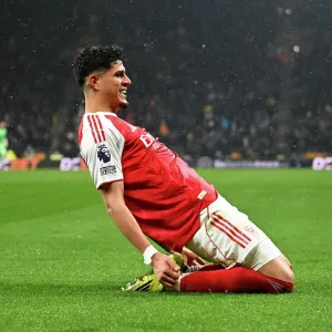 Wolverhampton Wanderers v Arsenal - Premier League