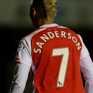 WSL Showdown: Lianne Sanderson Fights for Arsenal - Chelsea Ladies vs. Arsenal Ladies