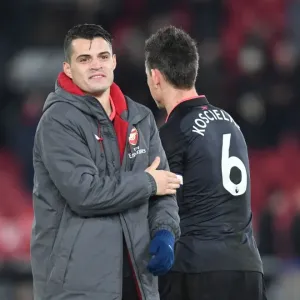 Xhaka and Koscielny: A Victory Moment from Crystal Palace vs. Arsenal (2017-18) Xhaka and Koscielny: A Victory Moment from Crystal Palace vs. Arsenal (2017-18)
