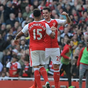 Xhaka and Oxlade-Chamberlain Celebrate Arsenal's First Goal vs Manchester United (2016-17)