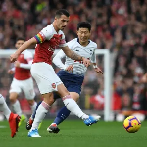 Xhaka vs. Son: Intense Battle in the Midfield - Arsenal vs. Tottenham, Premier League 2018-19
