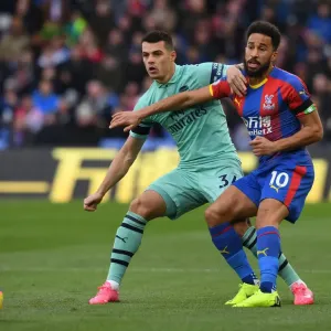 Xhaka vs Townsend: Intense Battle in Crystal Palace vs Arsenal Football Match