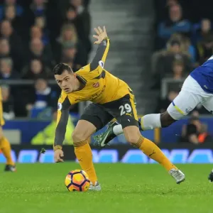 Xhaka vs Valencia: Everton vs Arsenal, Premier League Clash (2016-17)
