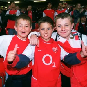 Young Arsenal fans before the game. Arsenal 1: 0 Southampton. The F Young Arsenal fans before the game. Arsenal 1: 0 Southampton. The F