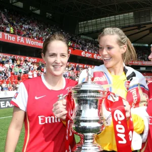 Yvonne Tracy, Emma Byrne and Ciara Grant (Arsenal) with the FA Cup Trophy