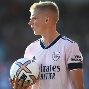 Zinchenko in Action: Arsenal vs. AFC Bournemouth, 2022-23 Premier League Zinchenko in Action: Arsenal vs. AFC Bournemouth, 2022-23 Premier League