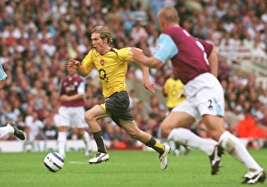 0-0 Stalemate: Alex Hleb at Upton Park, Arsenal vs. West Ham United, FA Premiership, 2005