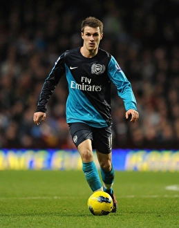 Aaron Ramsey in Action: Arsenal vs. Aston Villa, Premier League 2011-12