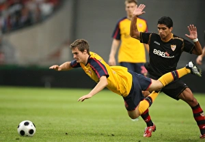 Images Dated 9th August 2008: Aaron Ramsey (Arsenal) Renato (Seville)