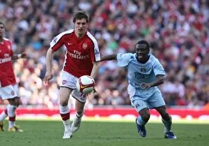 Images Dated 4th April 2009: Aaron Ramsey (Arsenal) Shaun Wright-Phillips (Man City)