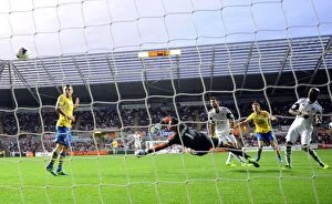 Swansea City v Arsenal 2013-14 Collection: Aaron Ramsey Scores Arsenal's Second Goal (2013-14): Swansea City vs Arsenal
