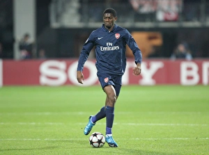 Abou Diaby in Action: Arsenal vs. AZ Alkmaar, UEFA Champions League, 2009