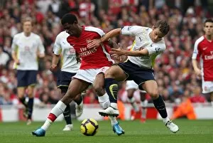 Arsenal v Tottenham 2009-10 Collection: Abou Diaby (Arsenal) David Bentley (Tottenham)