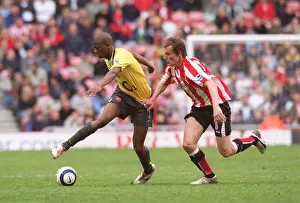 Sunderland v Arsenal 2005-06 Collection: Abou Diaby (Arsenal) Dean Whitehead (Sunderland)