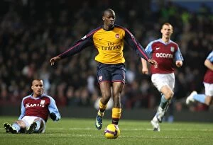 Images Dated 26th December 2008: Abou Diaby (Arsenal) Gabby Agbonlahor and Steve Sidwell(Aston Villa)