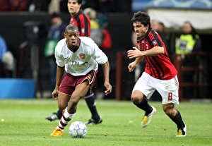 AC Milan v Arsenal 2007-8 Collection: Abou Diaby (Arsenal) Gennaro Gattuso (Milan)