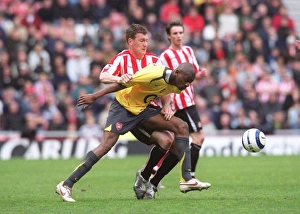 Sunderland v Arsenal 2005-06 Collection: Abou Diaby (Arsenal) Kevin Kyle (Sunderland)