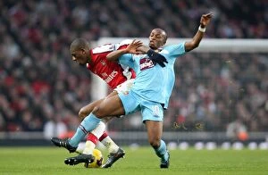 Arsenal v West Ham United 2008-9 Collection: Abou Diaby (Arsenal) Savio Nsereko (West Ham)
