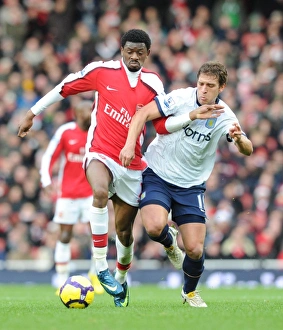 Arsenal v Aston Villa 2009-10 Collection: Abou Diaby (Arsenal) Stiliyan Petrov (Aston Villa). Arsenal 3: 0 Aston Villa