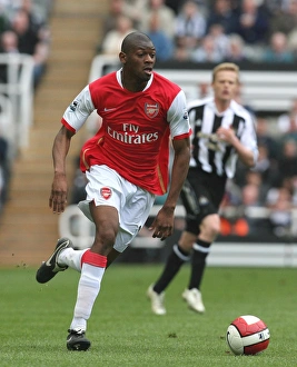 Abu Diaby: The Unyielding Midfield Battle at St. James Park, 0:0 Arsenal vs Newcastle United, FA Premiership, 2007