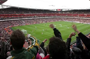 Adebayor's Euphoric Goal: Arsenal Crushes Tottenham 3-0