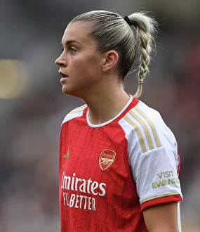 Images Dated 6th September 2023: Alessia Russo Fights for Arsenal in UEFA Champions League Clash against Linkopings FC