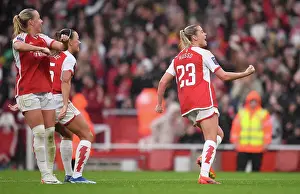 Alessia Russo Scores Decisive Penalty: Arsenal Women's Super League Victory over Chelsea (4-1)