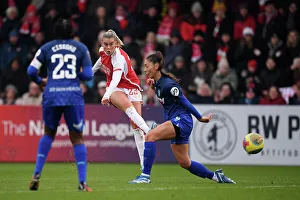Alessia Russo vs Amber Tysiak: Intense Moment at the Arsenal Women vs West Ham United Women's Super League Match